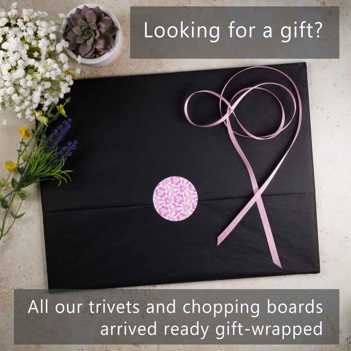 SALE - Heart Chopping Board (small circular)