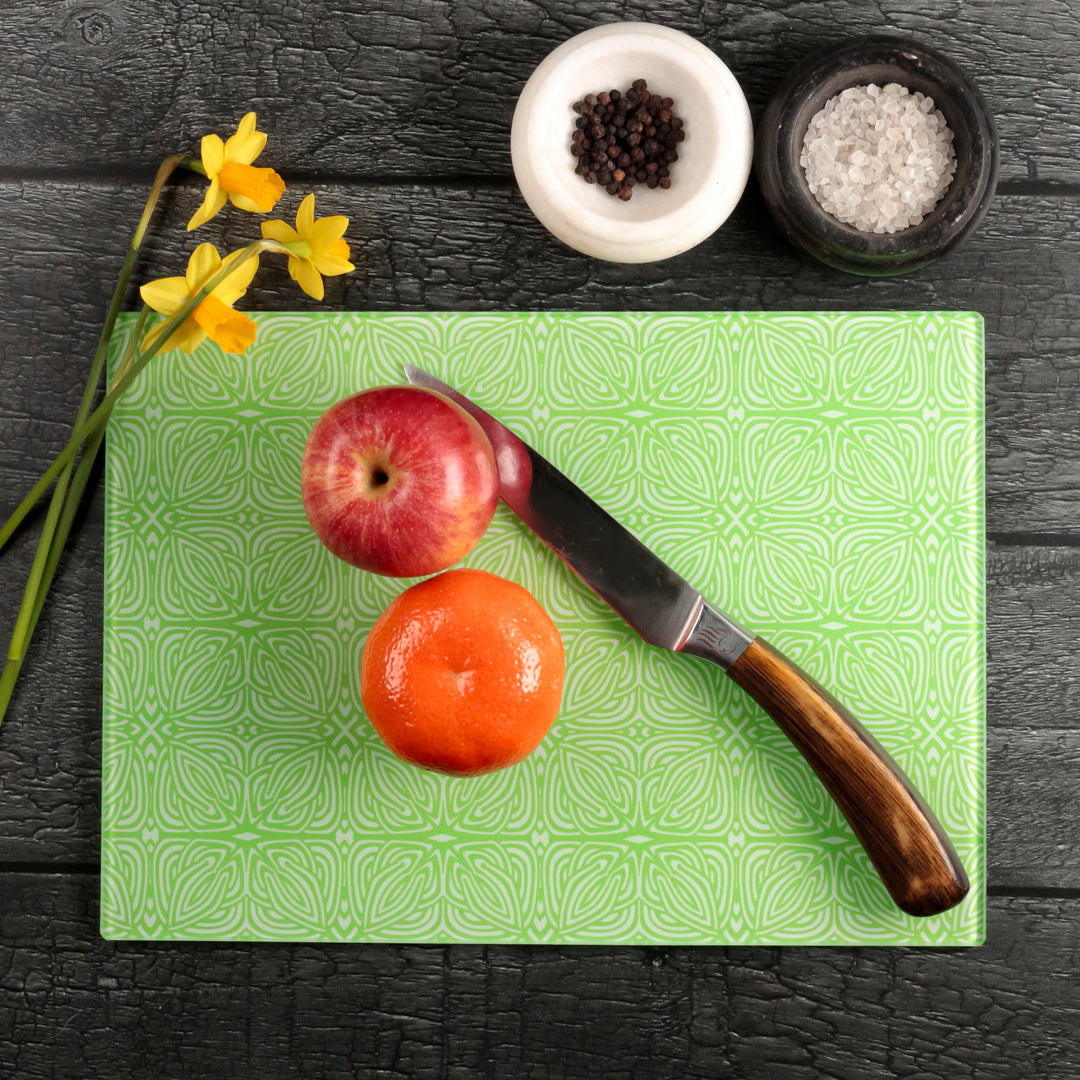 Celtic Knot chopping board - Spring Lime