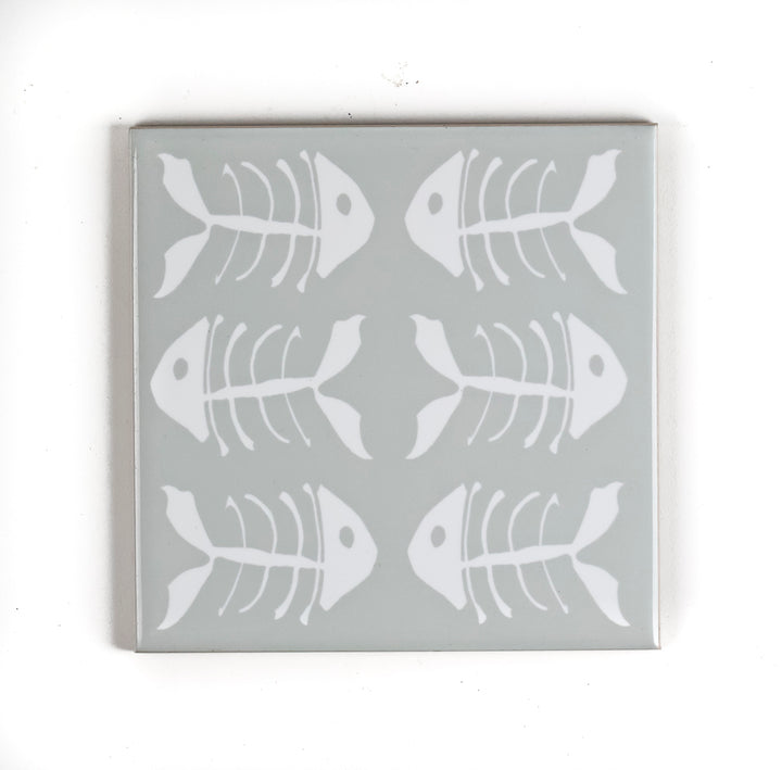 SALE SET - 5x White Bonefish on Grey - Decorative Ceramic Tiles (10.8cm)