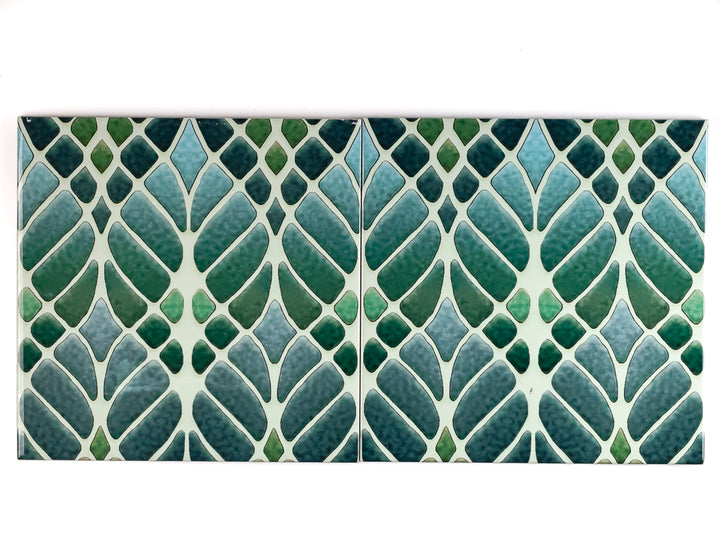SALE SECONDS SET of 2 x 20cm Green Interwoven Tree tiles