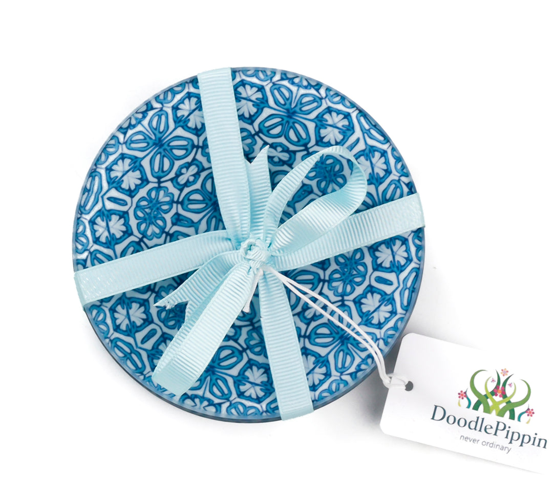 Blue Turkish Flower Chopping Board (circular)
