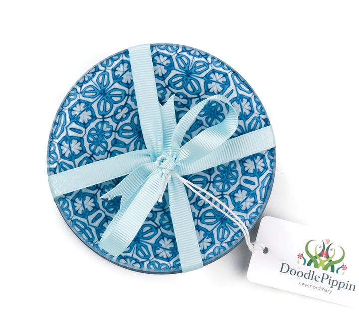 Blue Turkish Flower Chopping Board (circular)