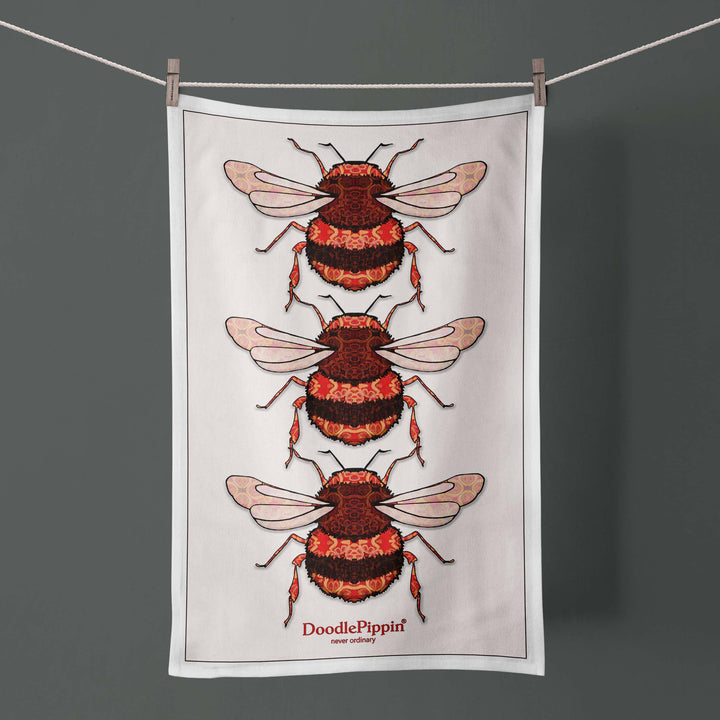 Sale | Queen Bee tea towel - 100% Cotton