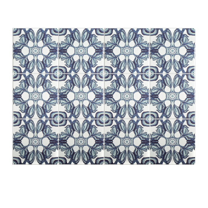 Hedera Tile - Green and White Vintage Effect
