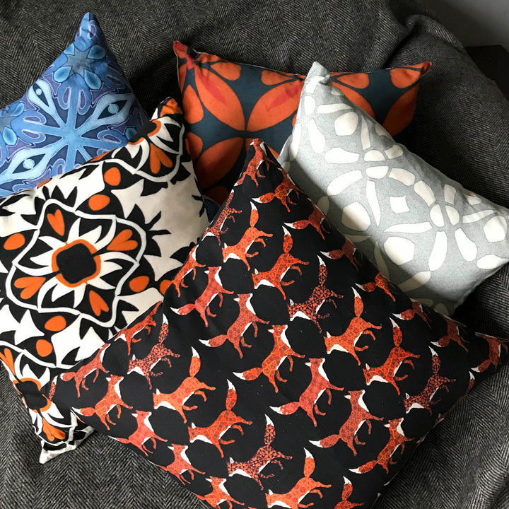 Red Foxes Handmade Cotton-Linen Blend Cushion including pad