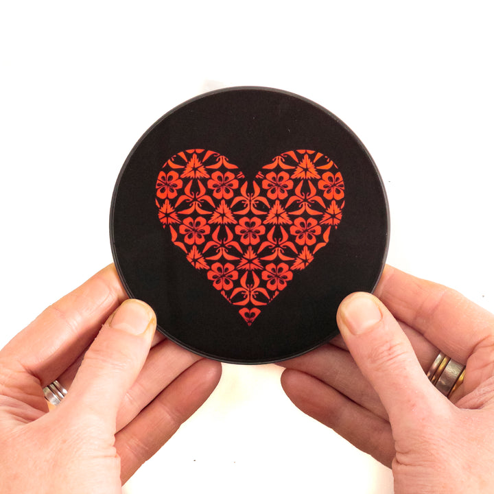 Red Heart Chopping Board