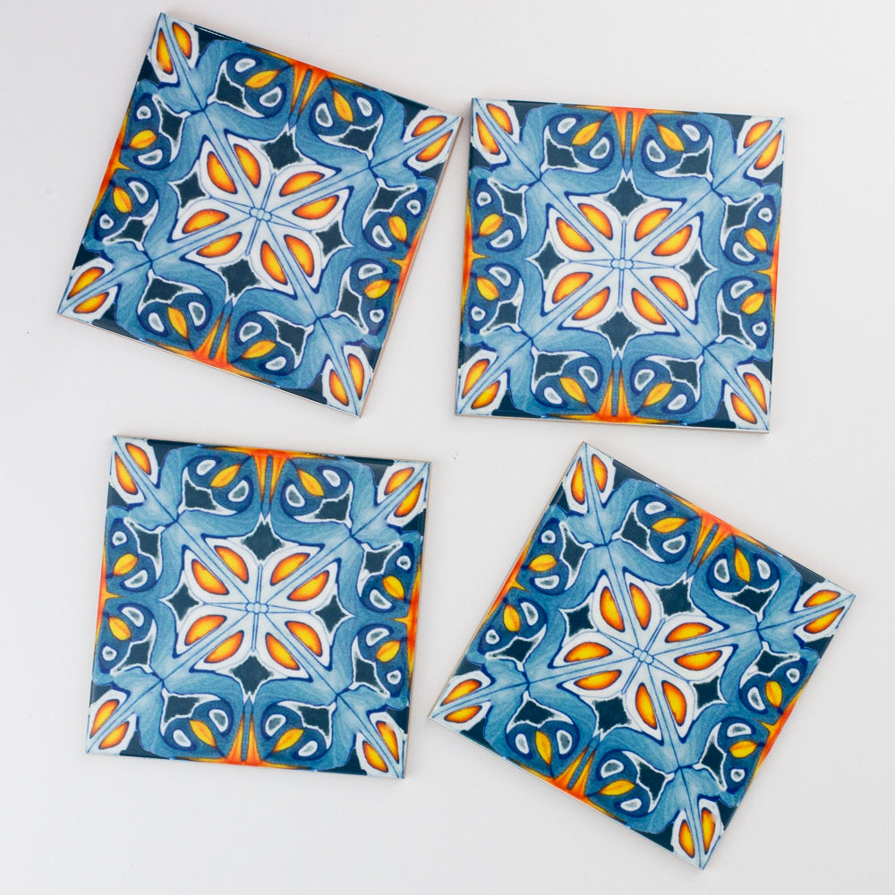 Alhambra Tile - flower centre