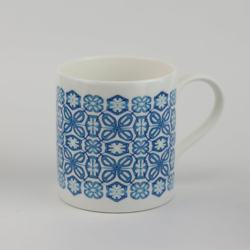 Bright blue flower mug - DoodlePippin