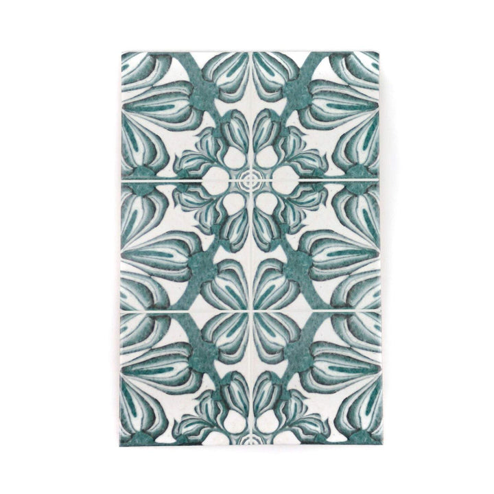 Hedera Tile - Green and White Vintage Effect