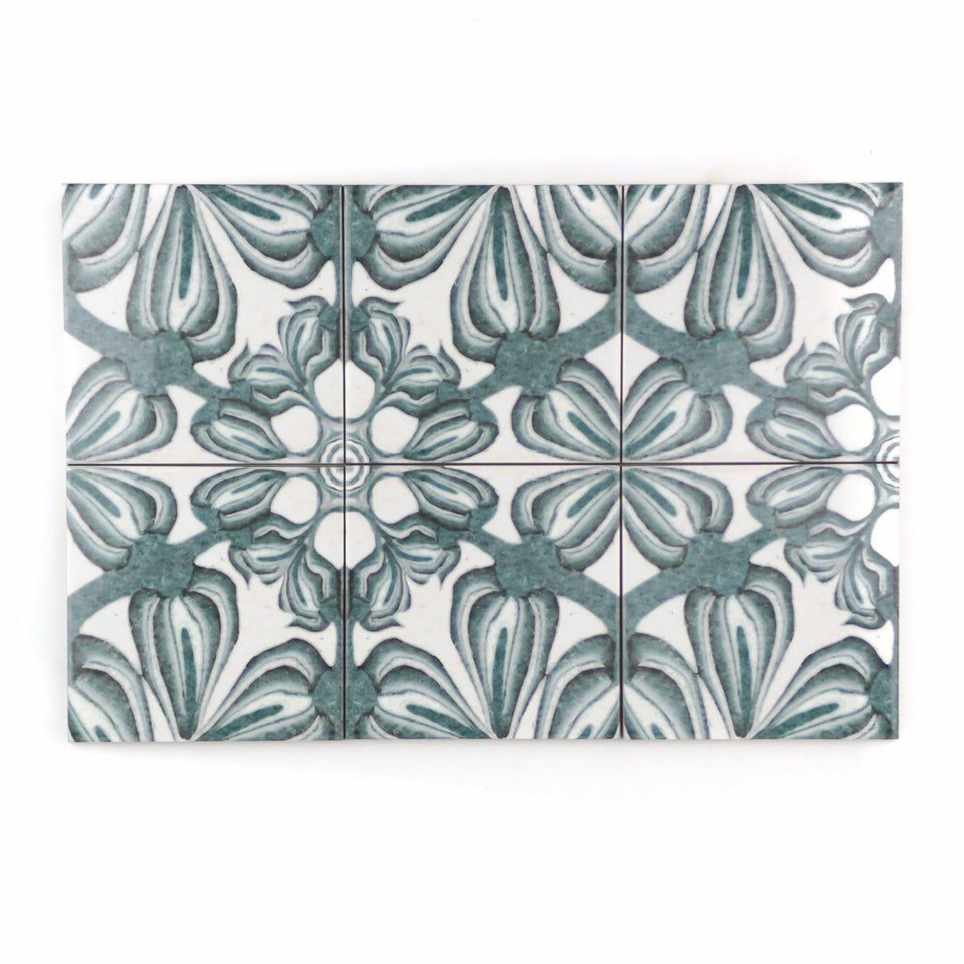 Hedera Tile - Green and White Vintage Effect